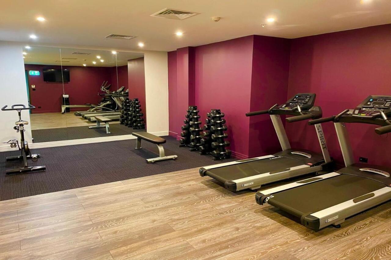 Swiss-Belhotel Napier Buitenkant foto The gym at the hotel
